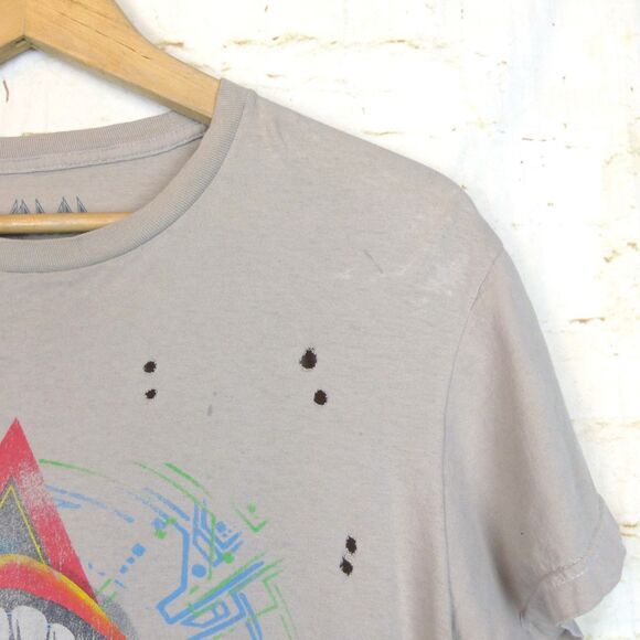 Def Leppard Love Bites Graphic Shirt Women M/L Beige Distress Goodie Two Sleeves - Picture 4 of 10